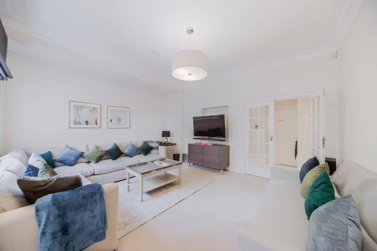 Estatesmen Mayfair London